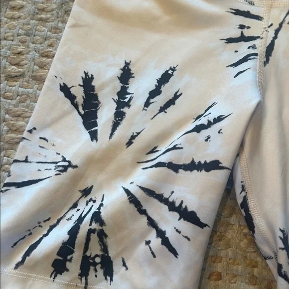 Nike Black and Cream Dri-FIT Shorts - Picture 3 of 6